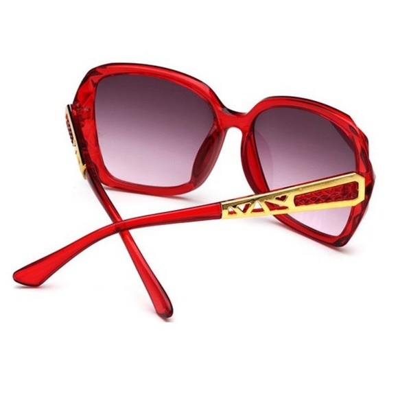 Last One! Fashion Design Sunglasses - Picture 2 of 5